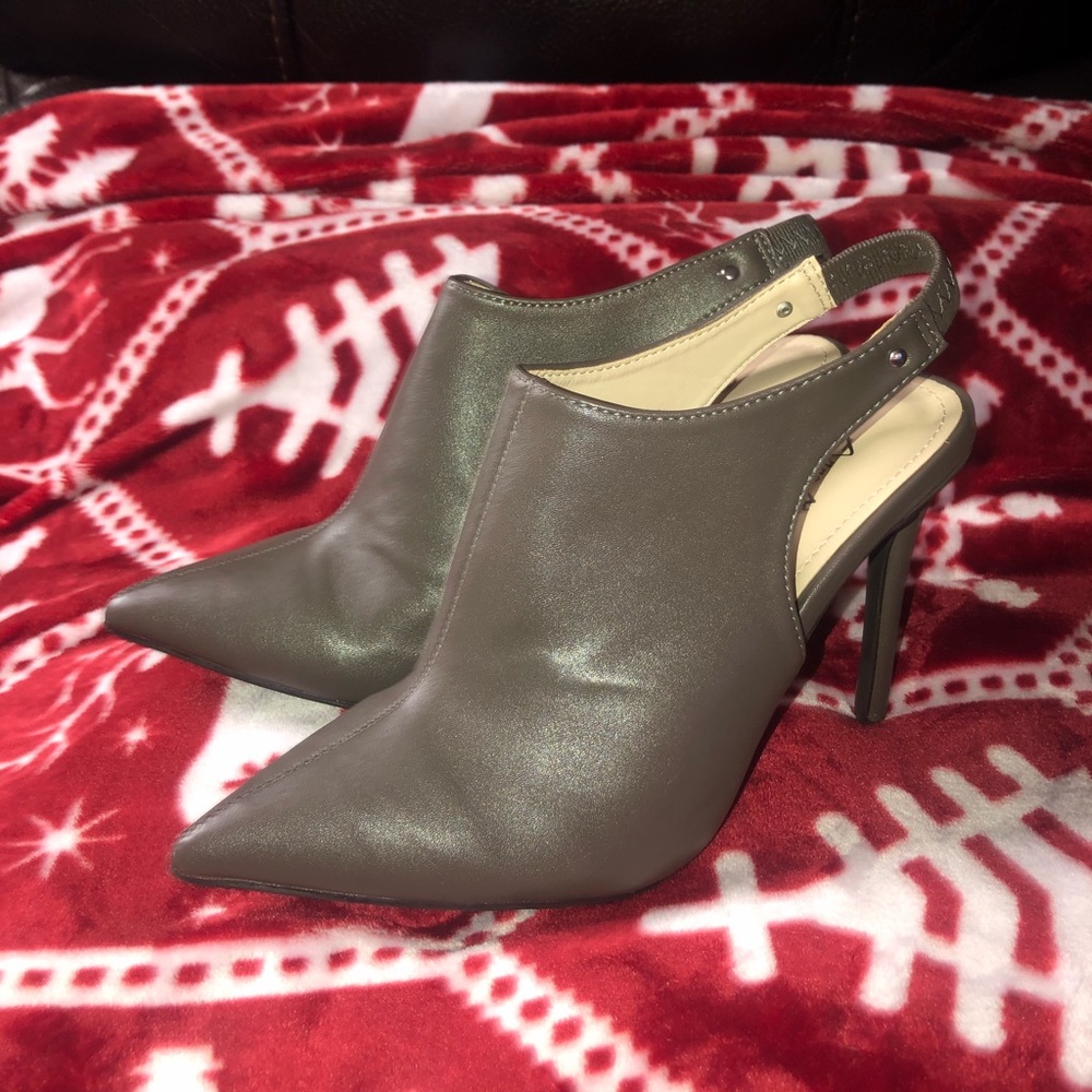 Cute booties Size 8.5 never worn